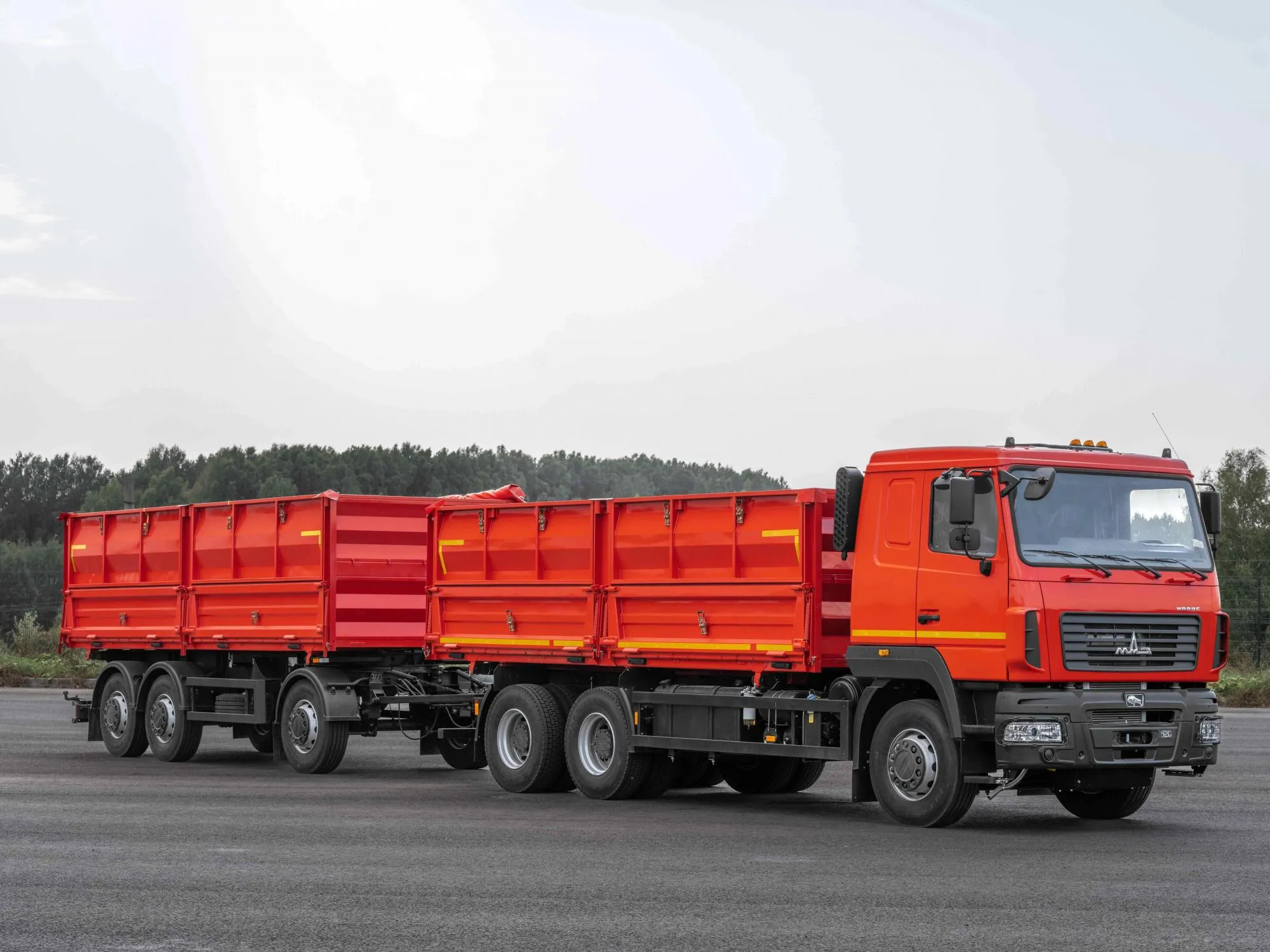 Самосвал МАЗ-65012J-8570-010